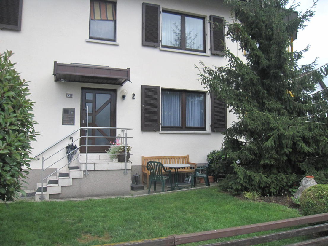 *Einziehen und Wohlfühlen* sehr schöne 4,5-Zimmer Wohnung mit Garten in Bad Bellingen - Photo 3